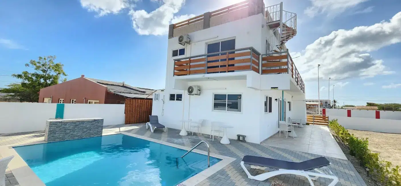 Noord – Ocean Breeze 1-Bedroom Apartment