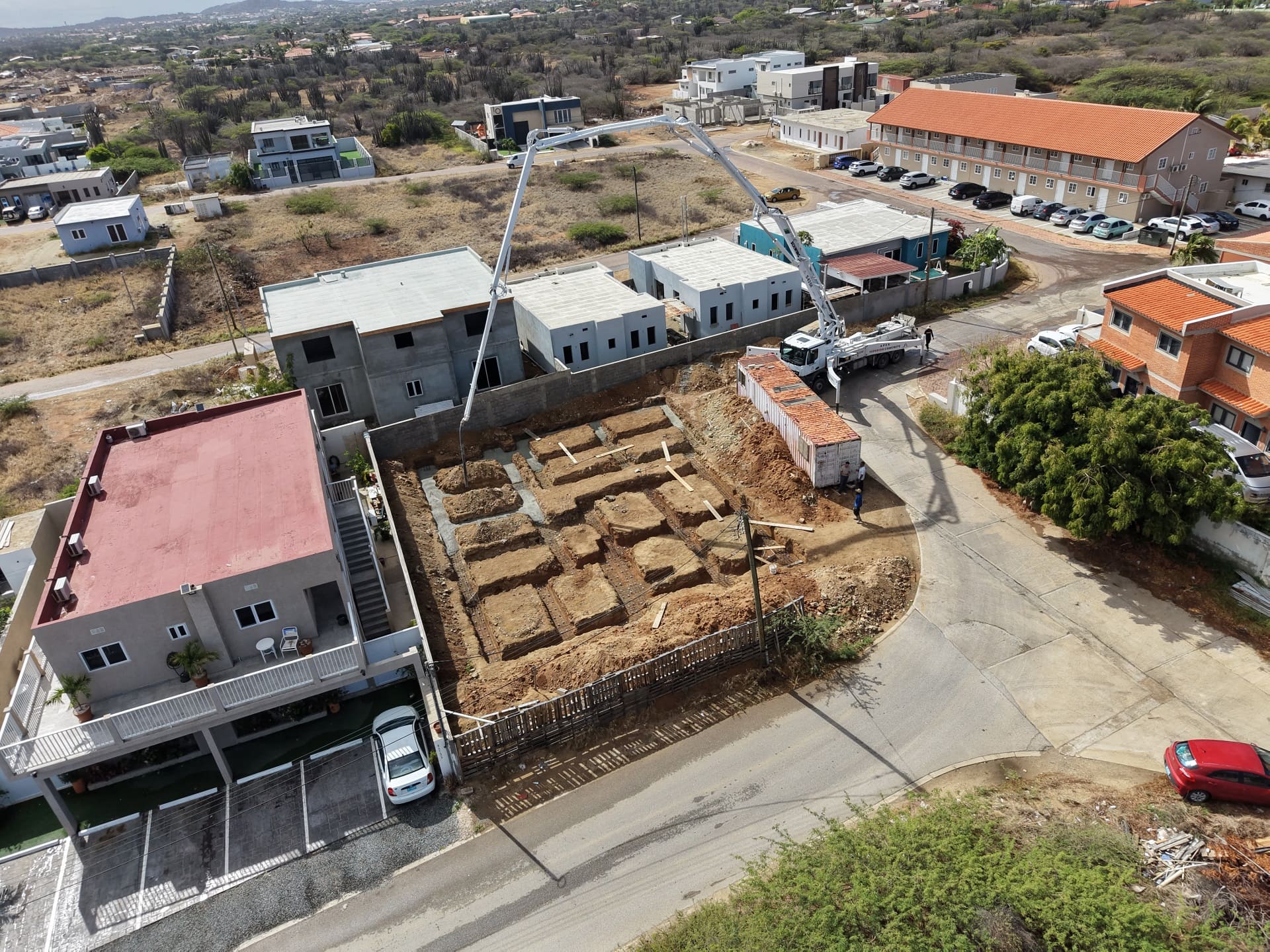 aruba-home-construction-site-concrete-pump-aerial